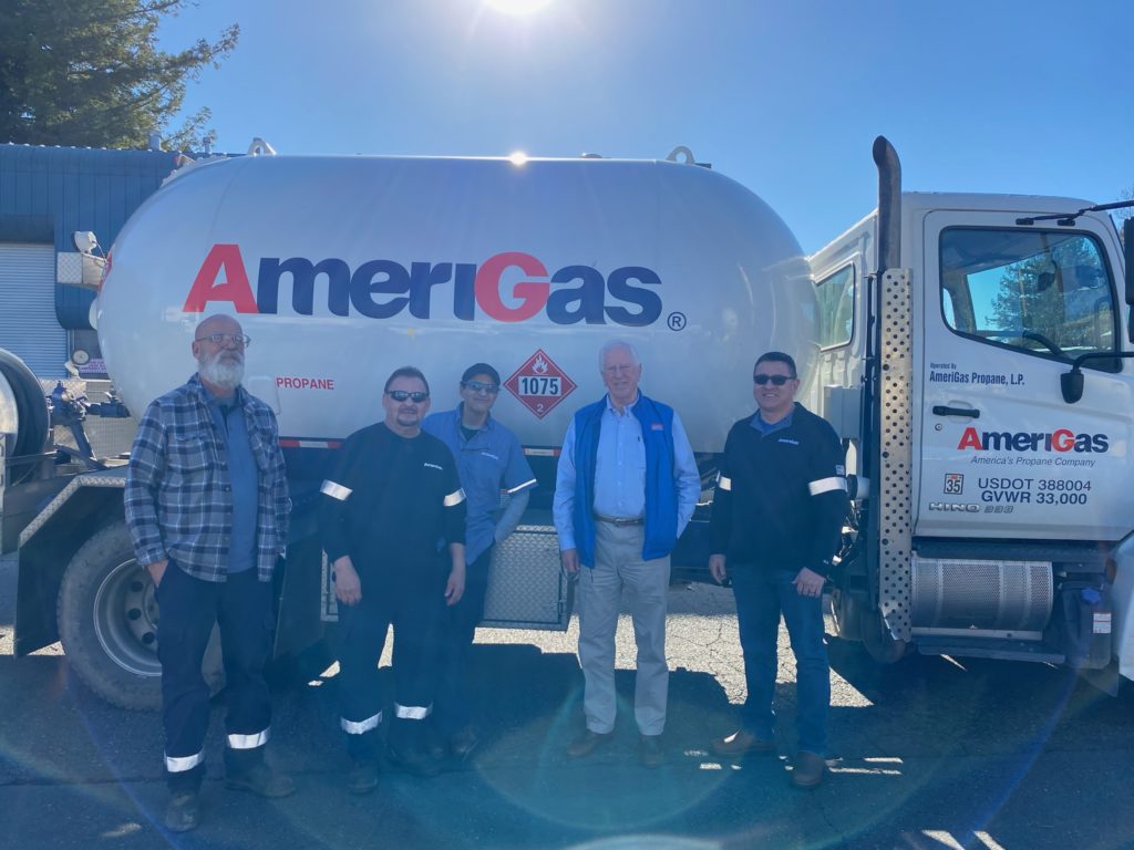 Eme Rigs Representative Mike Thompson Visits AmeriGas | National Propane Gas ...